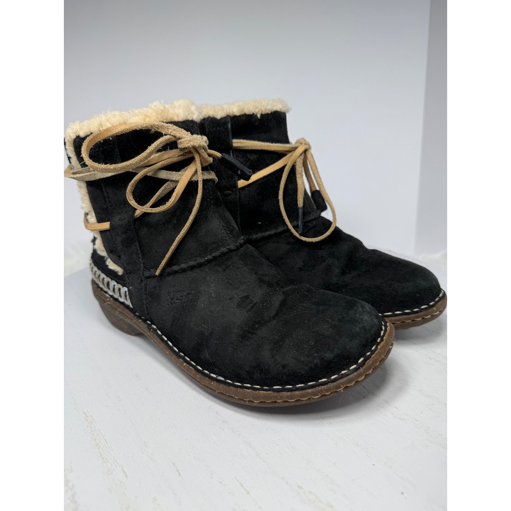 UGG Black Suede Sheepskin Lined Lace Up Ankle Boots Women's Size 7